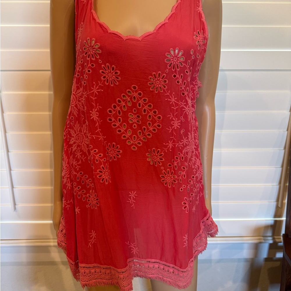Like new Johnny Was Red Embroidered Sleeveless Top large